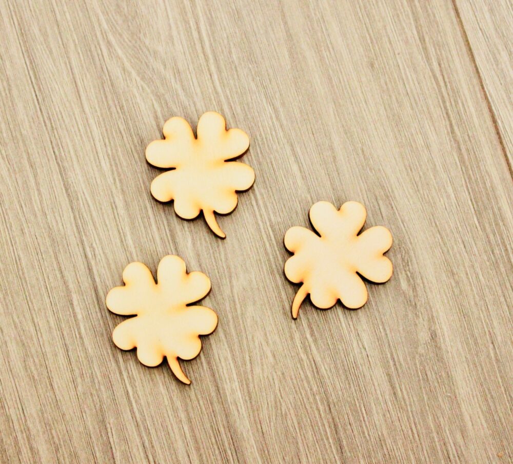 Set Figurina Trifoi