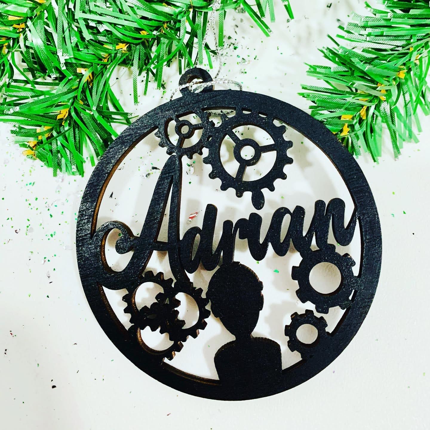 Glob personalizat cu nume inginer