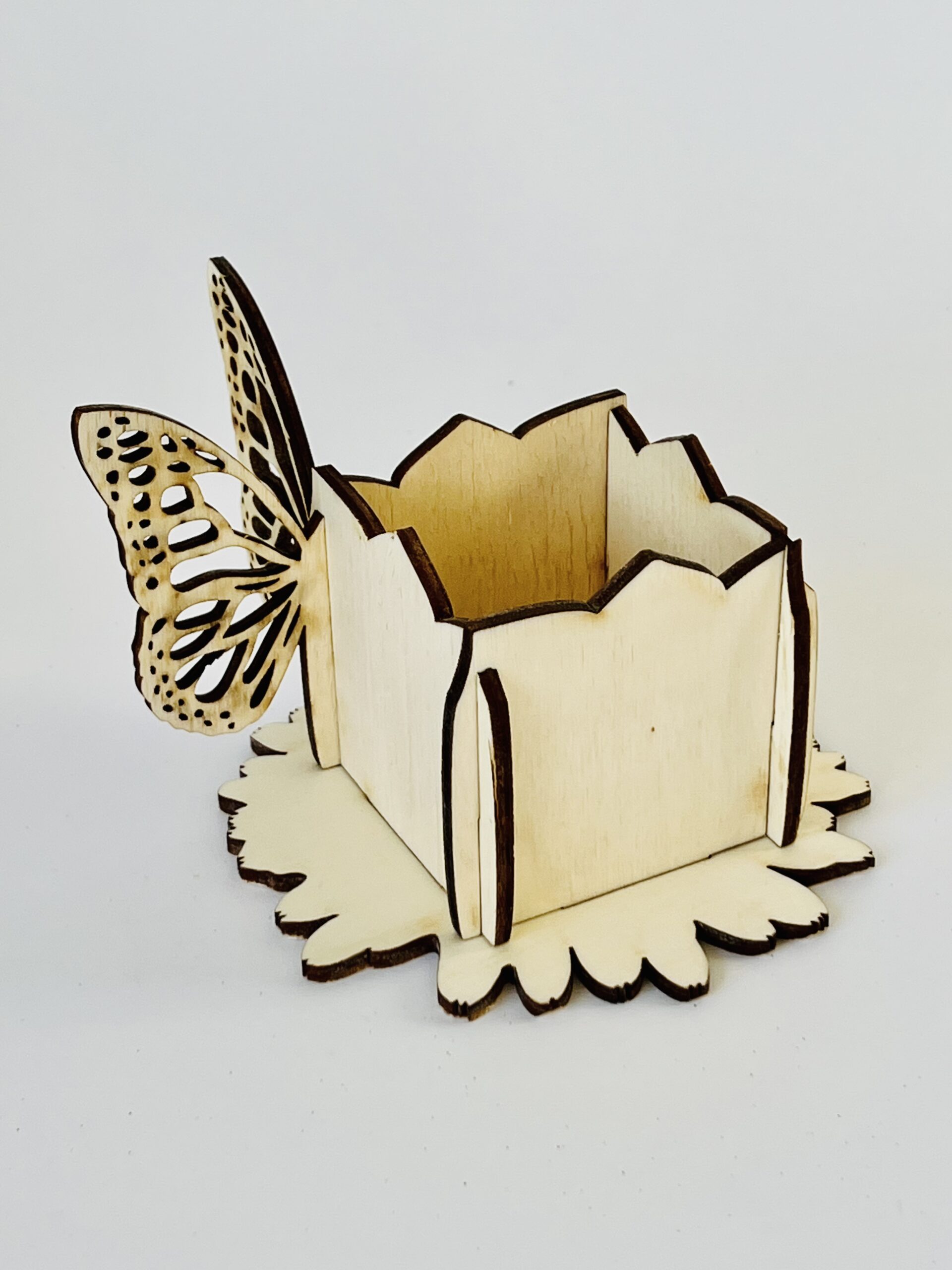 Cutie de lemn cu fluturaș - 10 x 10 cm - imagine 4