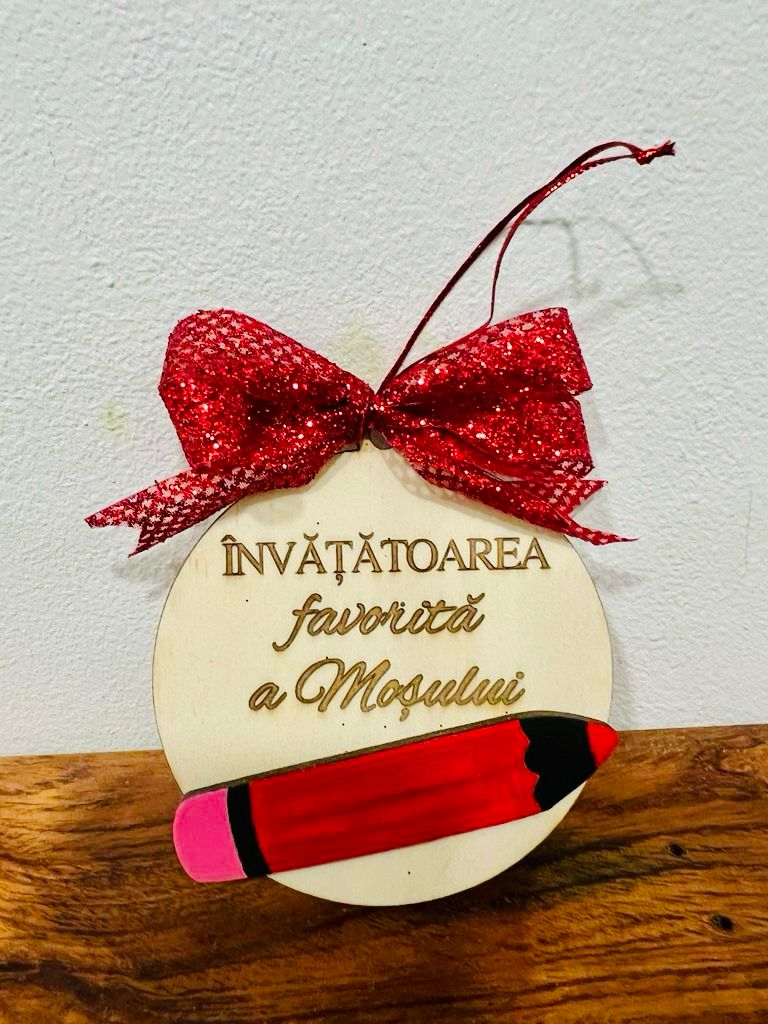 Decorațiune de lemn glob cu creion - Favorită a Moșului - imagine 3