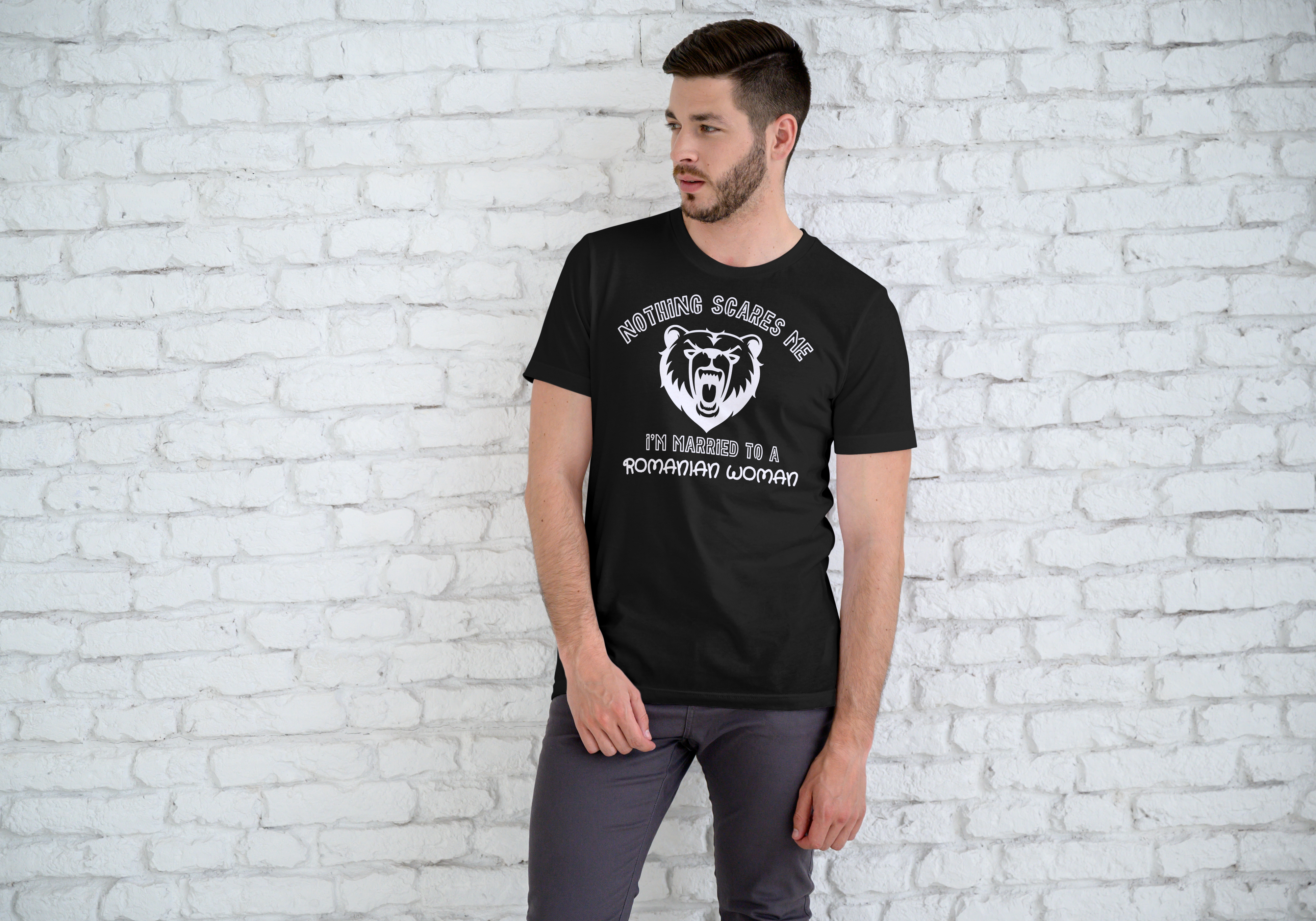 Tricou Nothing scares me I'm married to a romanian