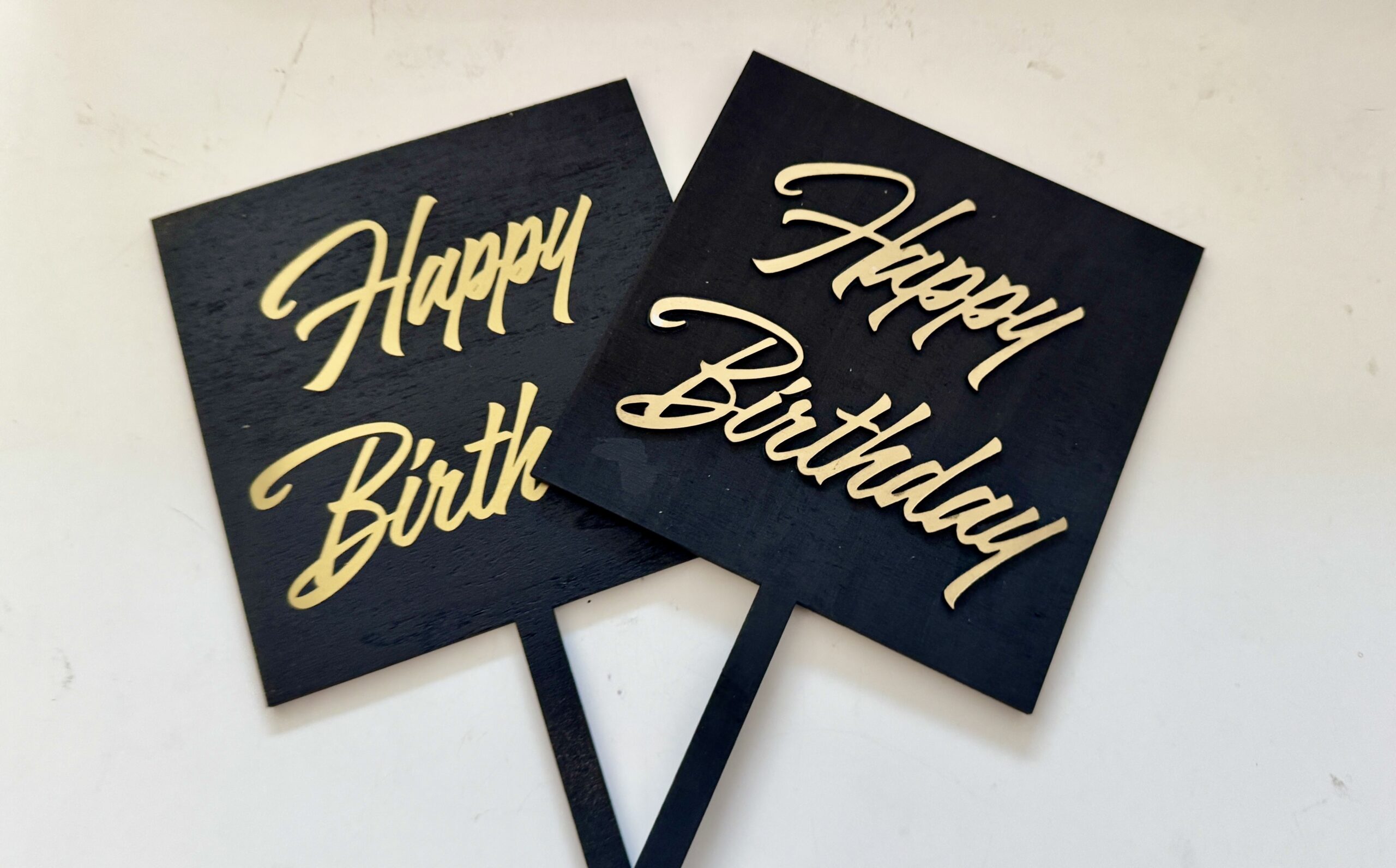 topper din lemn happy birthday