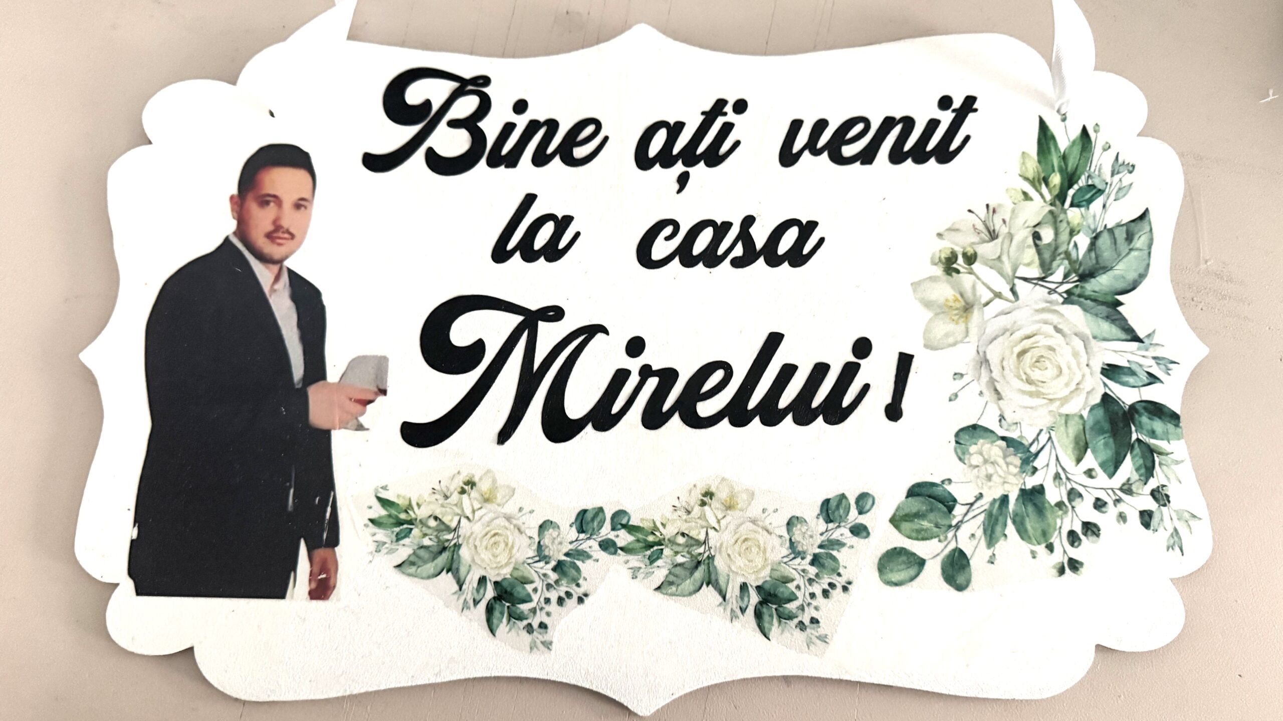 Plăcuță Decorativă Nuntă „Bine ați venit la casa Mirelui” – Personalizabilă cu Fotografie